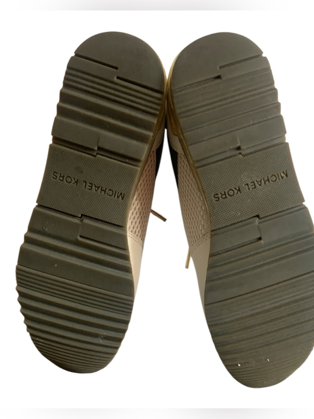 Michael Kors Cream/Olive Green and Gold Accent Mesh Low-Top Sneakers 8.5 - Picture 9 of 10